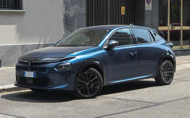 Ypsilon IV