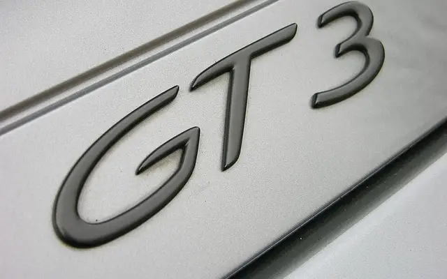 911 992