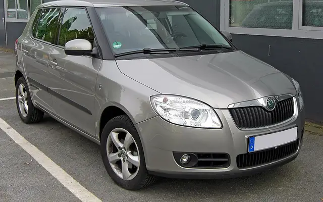 Fabia II (5J)